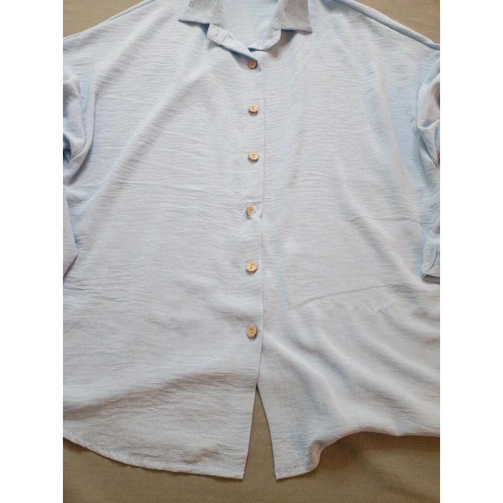 Women's blouse - Picture 2 of 5